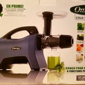 Brandnew Ome Juicer, Blue